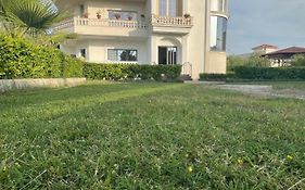 Vila Briart