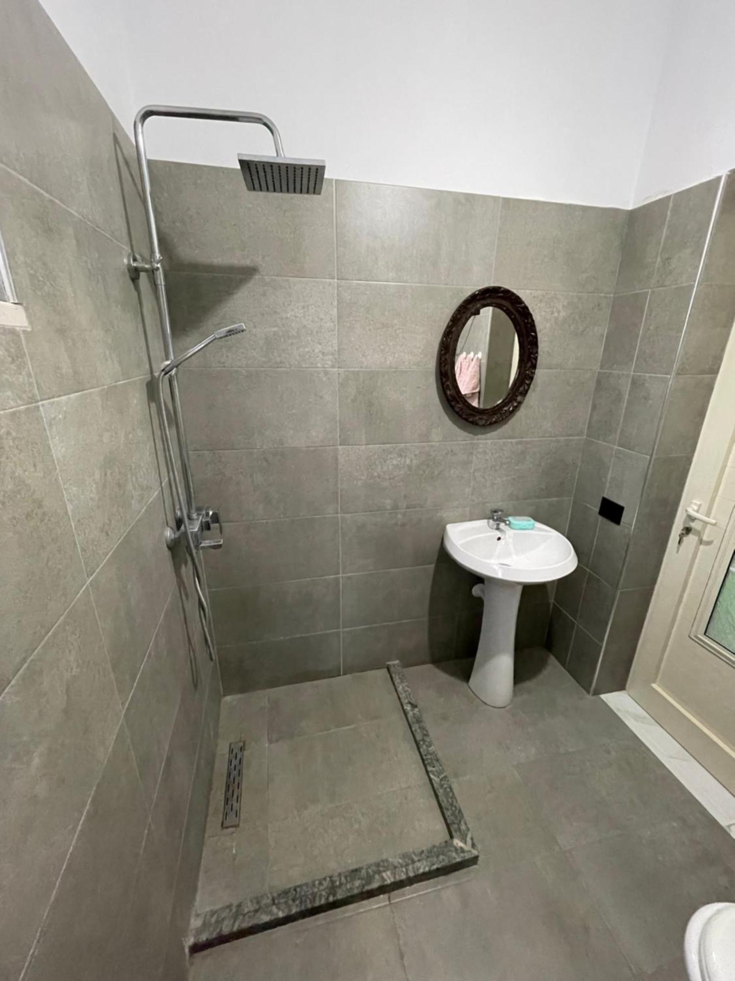 Appartement Vila Briart à Durrës Extérieur photo