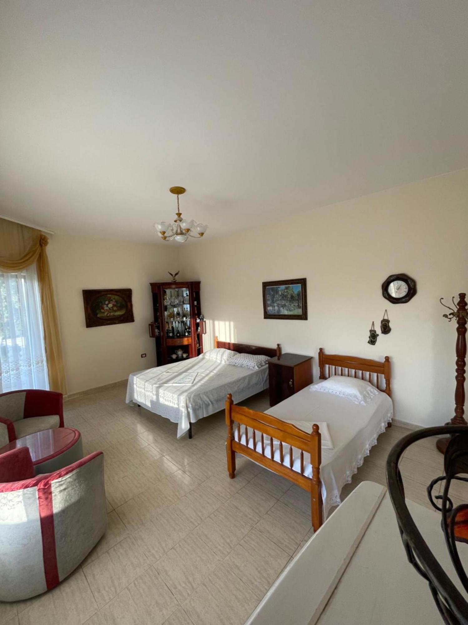 Appartement Vila Briart à Durrës Extérieur photo