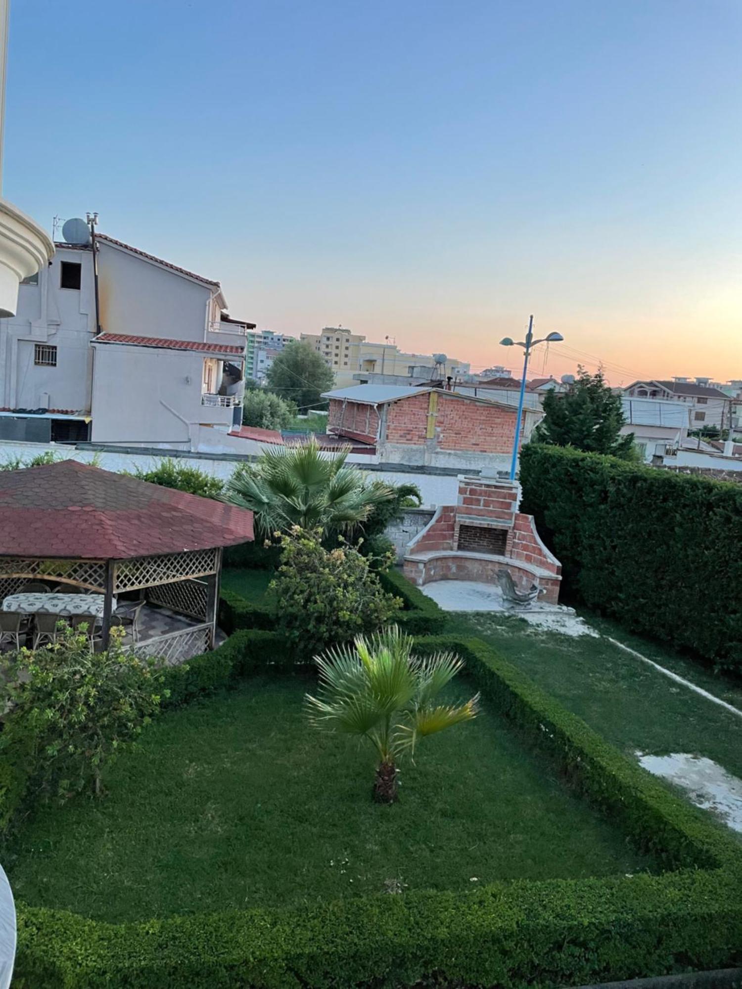 Appartement Vila Briart à Durrës Extérieur photo