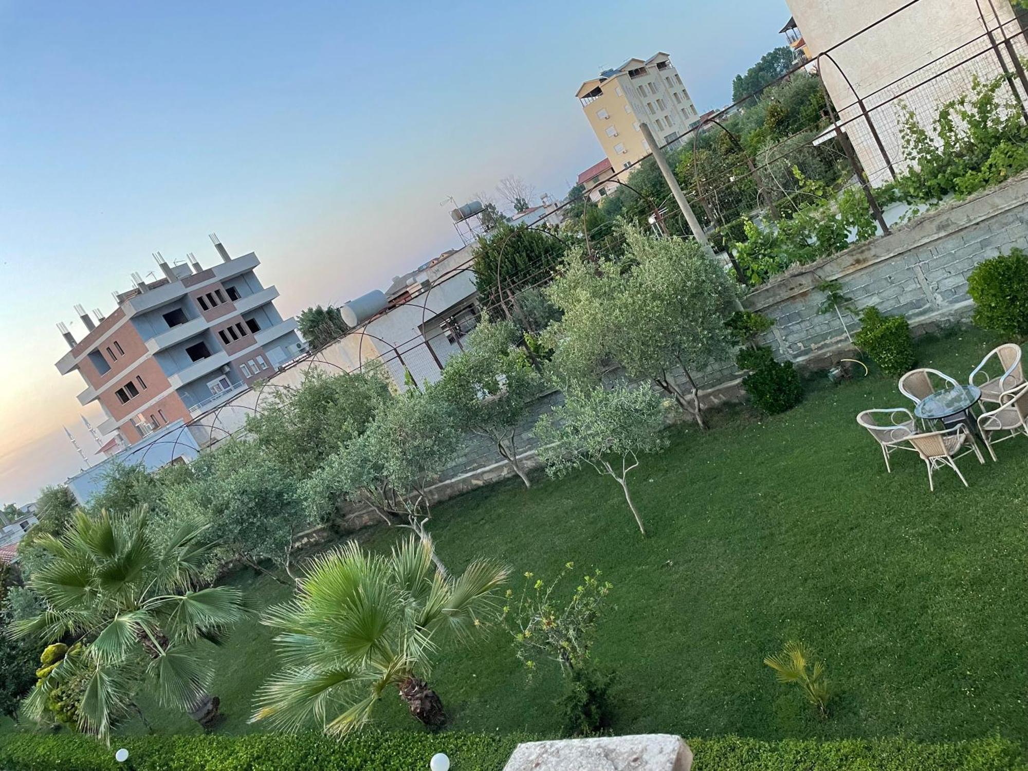 Appartement Vila Briart à Durrës Extérieur photo