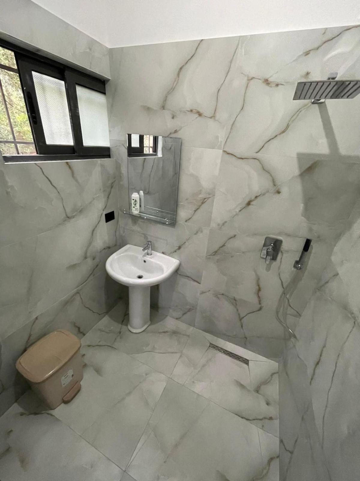 Appartement Vila Briart à Durrës Extérieur photo