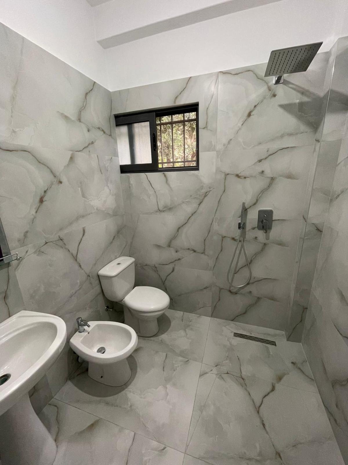 Appartement Vila Briart à Durrës Extérieur photo
